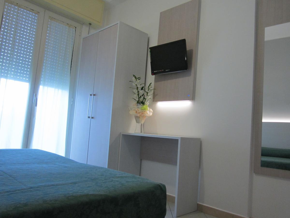 Hotel Andrea'S Ρίμινι Εξωτερικό φωτογραφία